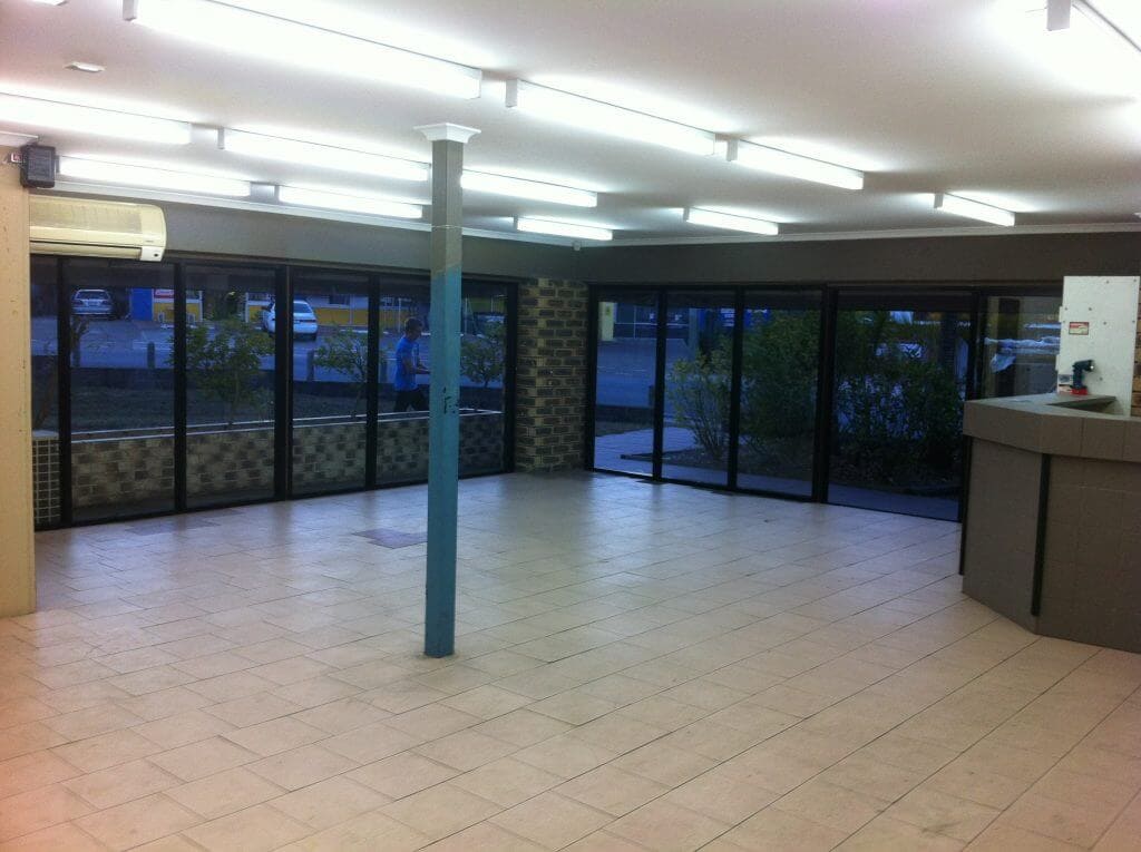 Unbreakable Glass Commercial Glass Partitions Multiple Leaf Glass ...