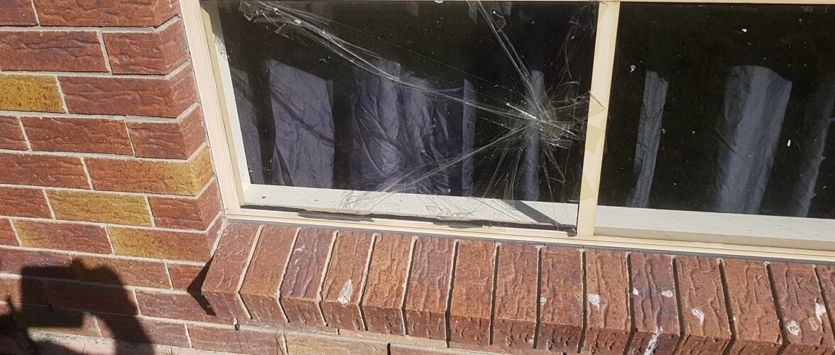 Unbreakable Glass Home Slider Broken Glass on Commerial Establishment Shop